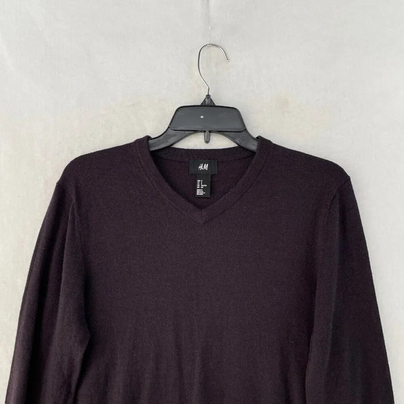 H&M Sweater Men's Sz S Dark Purple Pullover Cashmere V-neck Long Sleeve Stretch - Picture 6 of 12